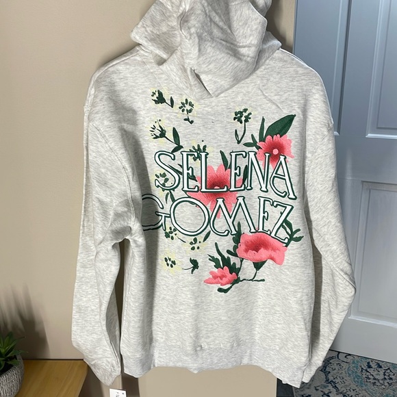 Tops - Selena Gomez floral zip up hoodie
